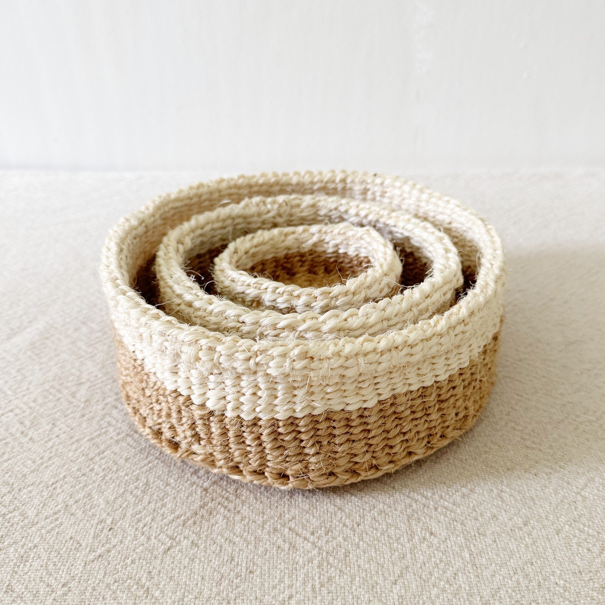 Liani Mini Tray Set: Tan Base