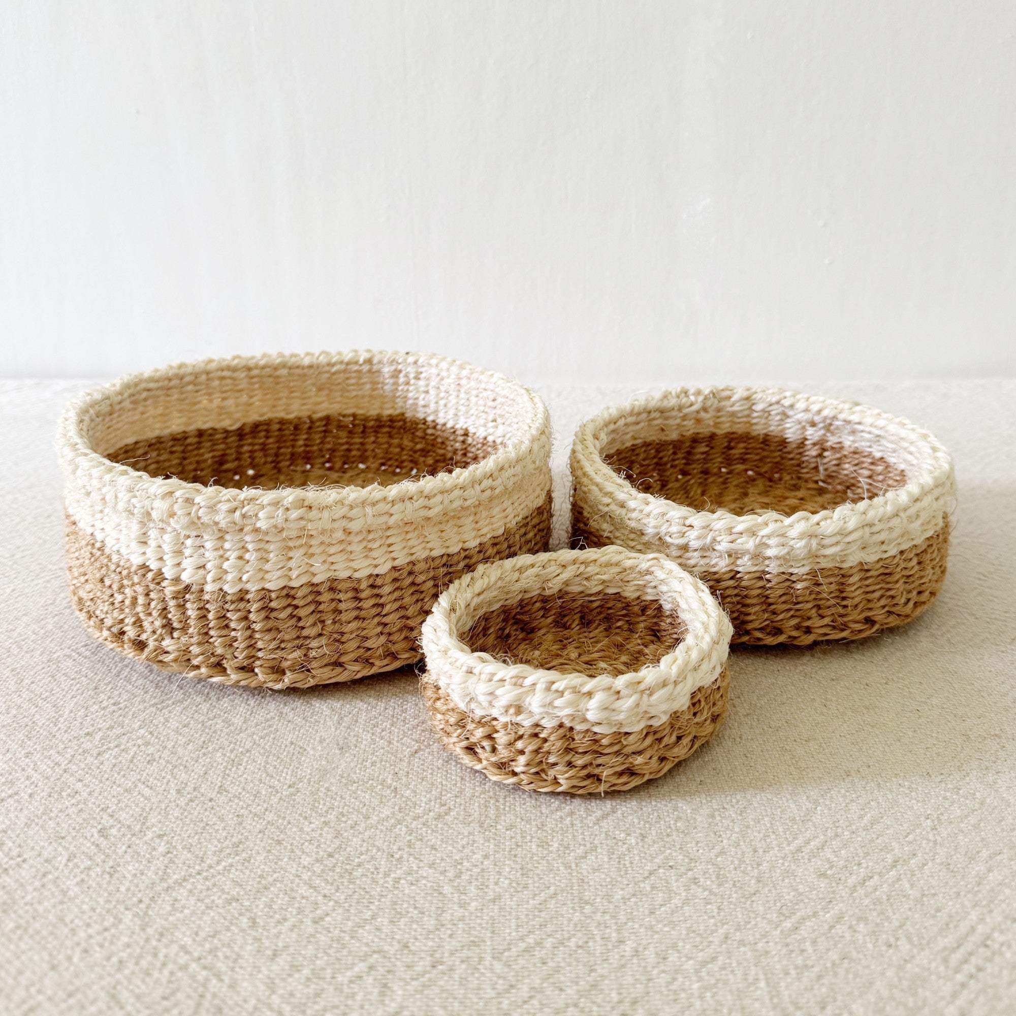 Liani Mini Tray Set: Tan Base