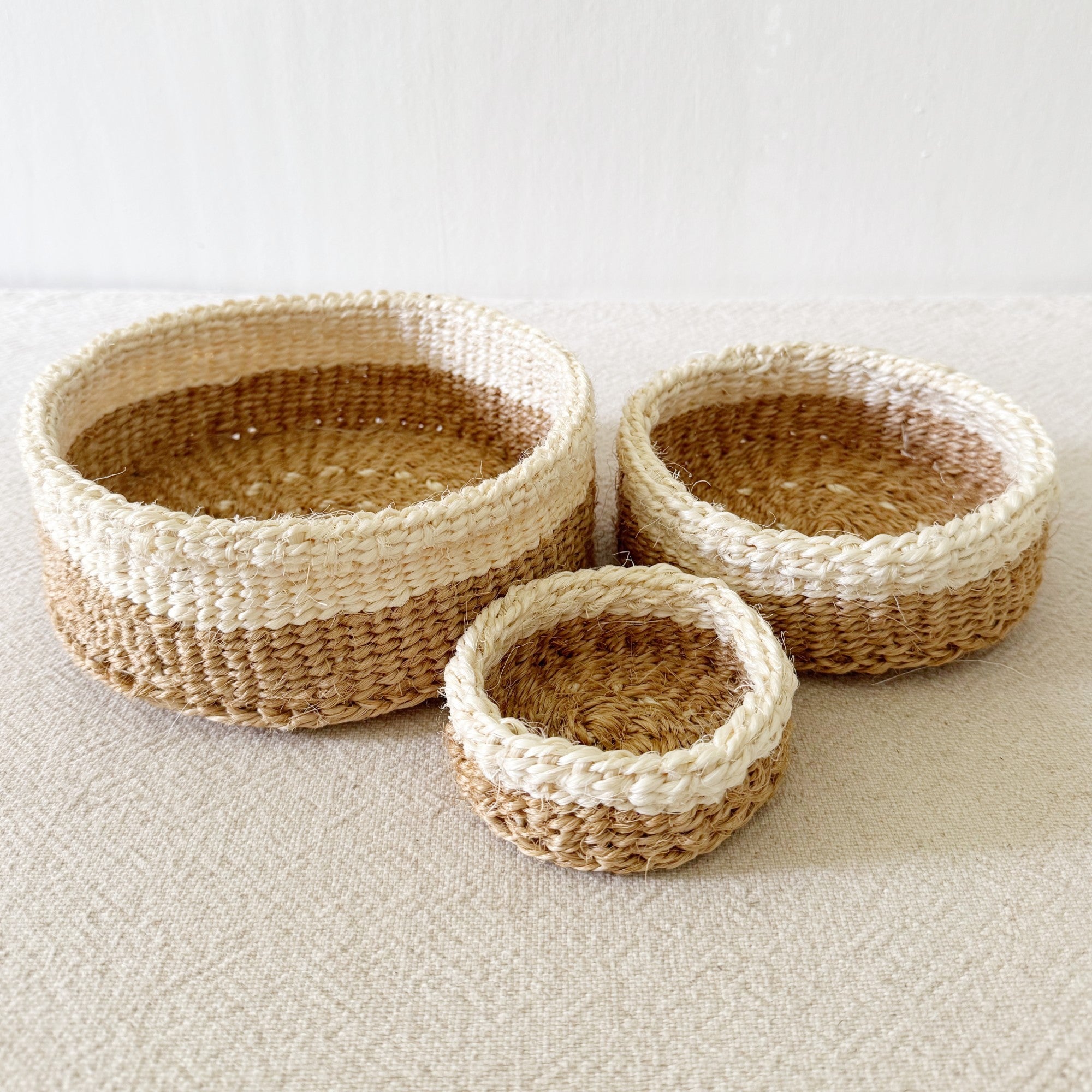 Liani Mini Tray Set: Tan Base