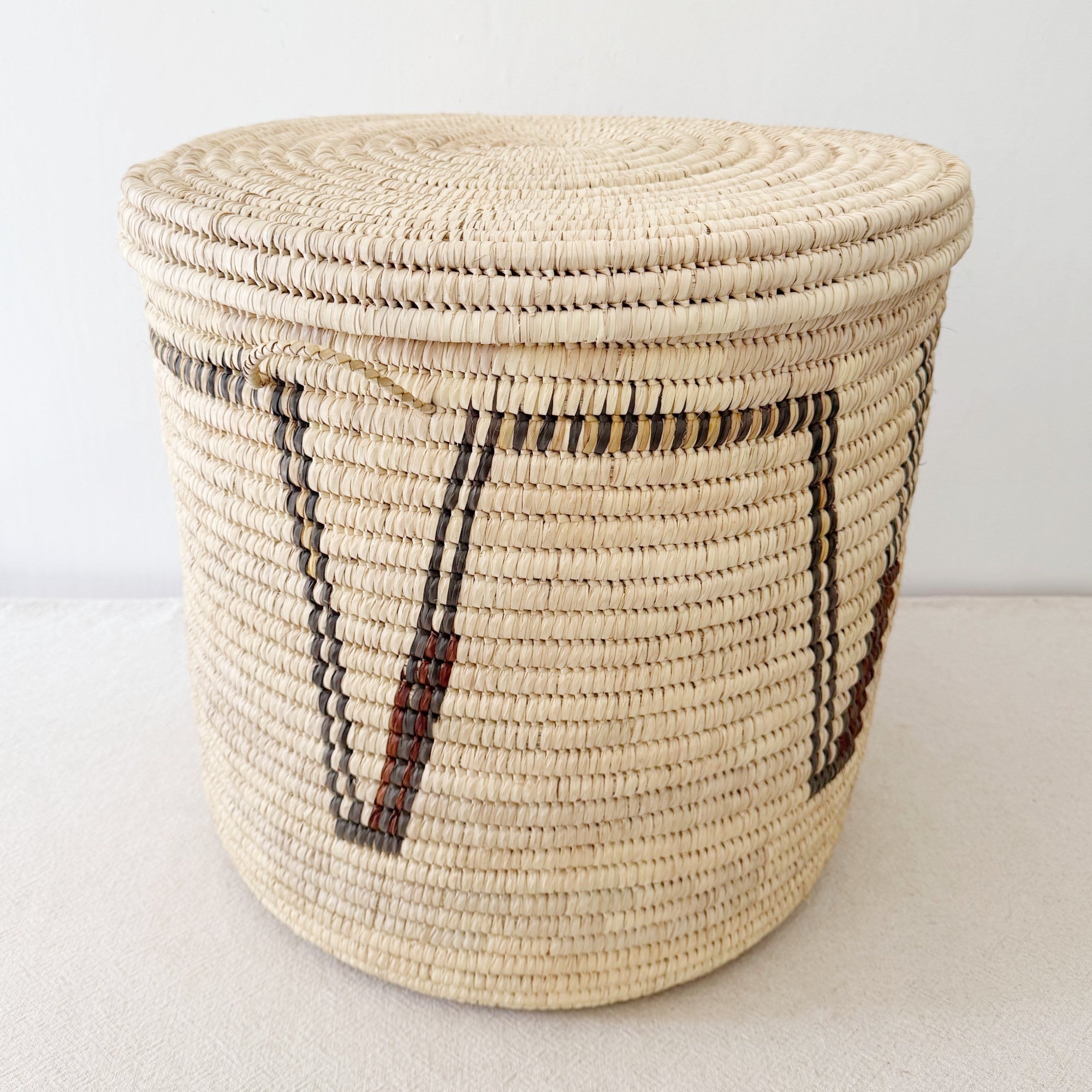 19" Lidded Palm Hamper Basket