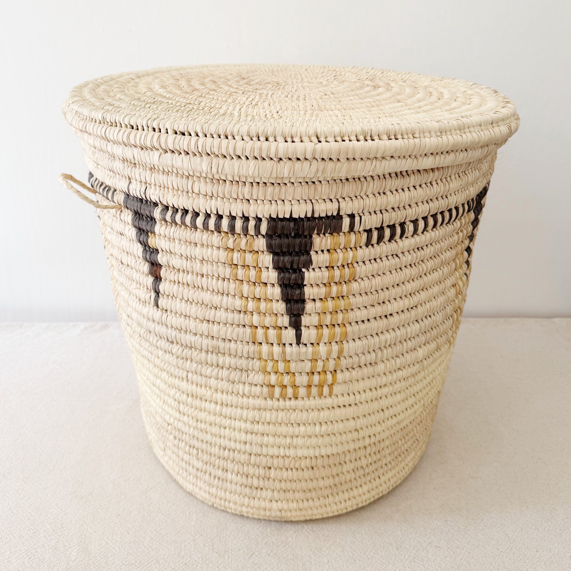 21" Lidded Palm Hamper Basket- Black & Mustard