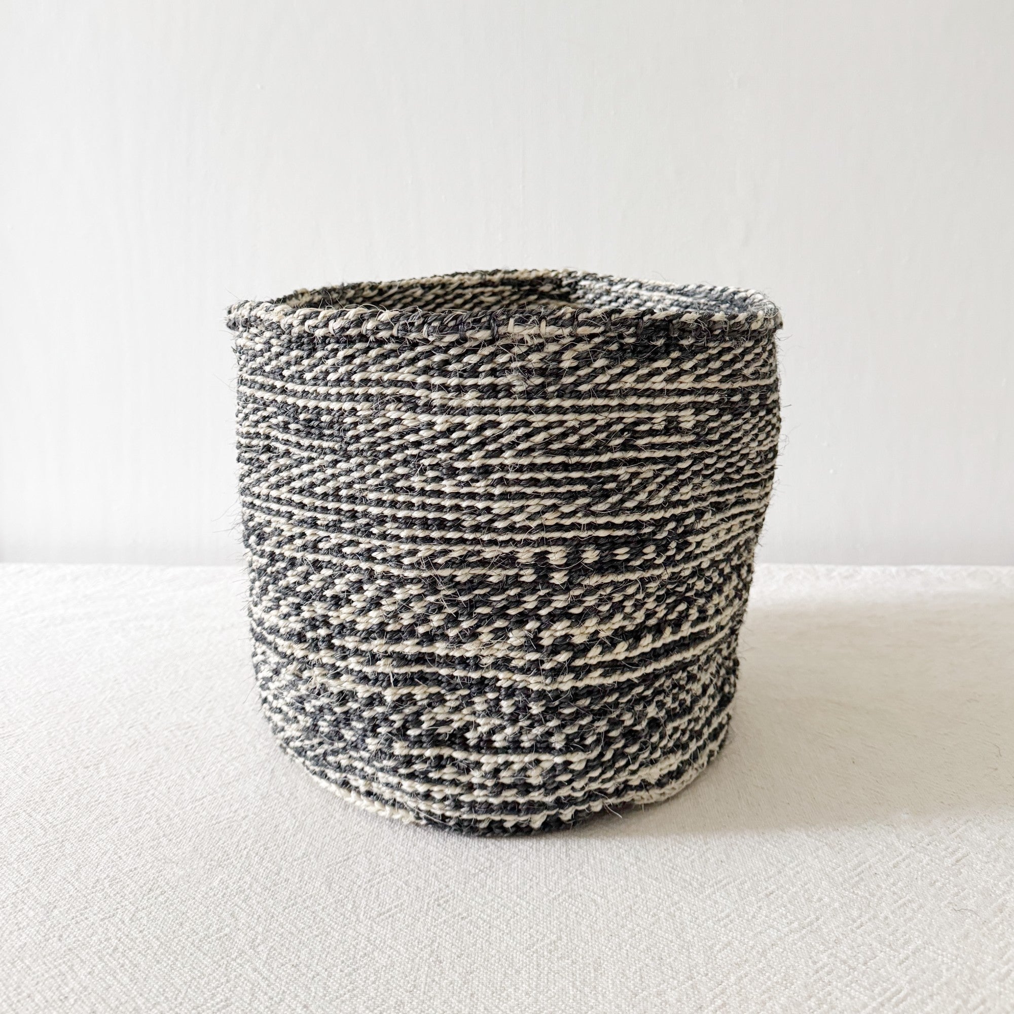 Storage Plant Basket: Charcoal Swirl
