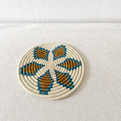 Mbayo Trivet