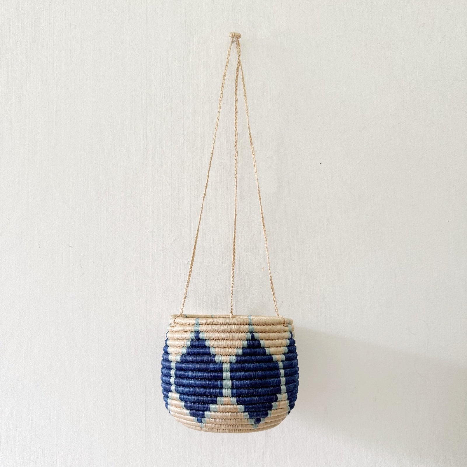 Hanging Woven Planter - Gasura - Amsha