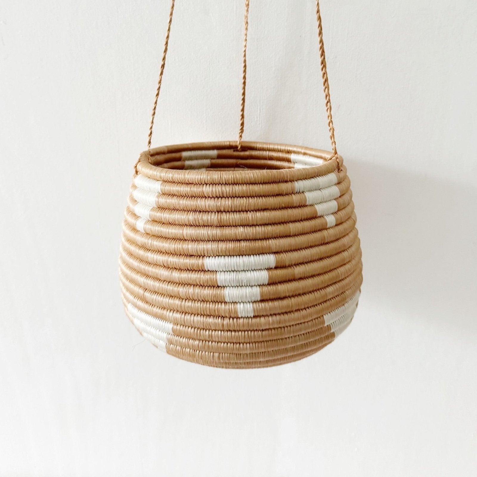 Hanging Woven Planter - Ihema - Amsha
