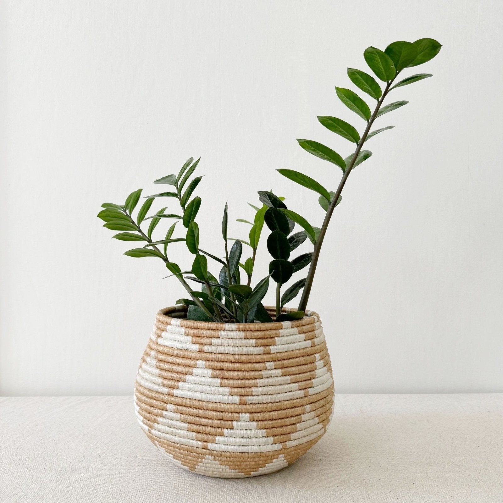 Honey Pot Basket: Akazi - Amsha