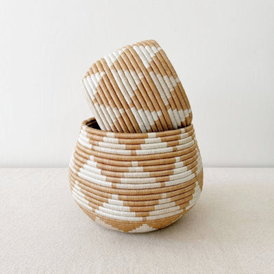 Honey Pot Basket: Akazi - Amsha