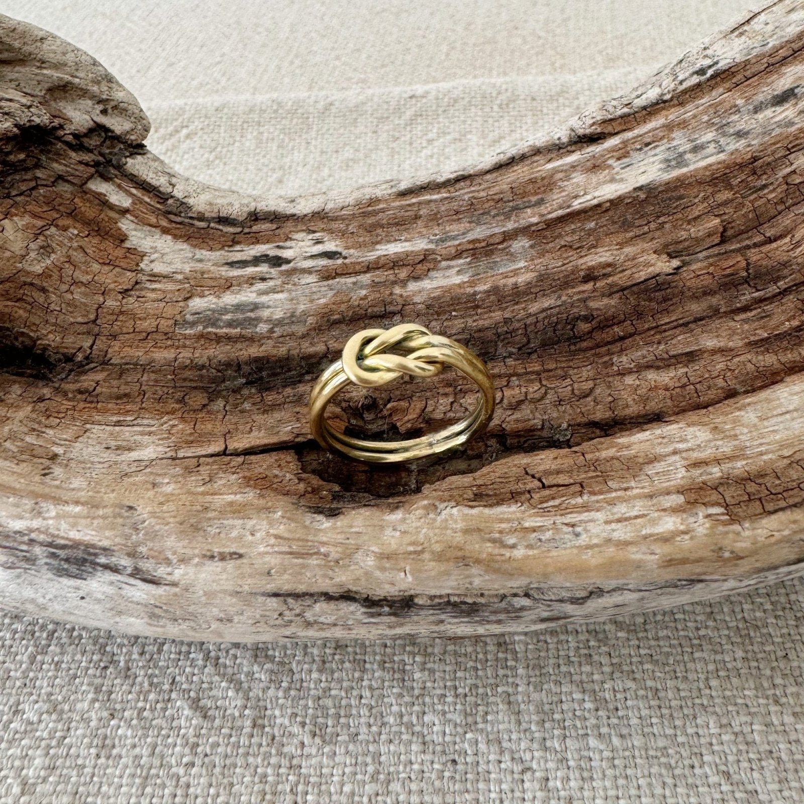 Knotted Ring - Amsha