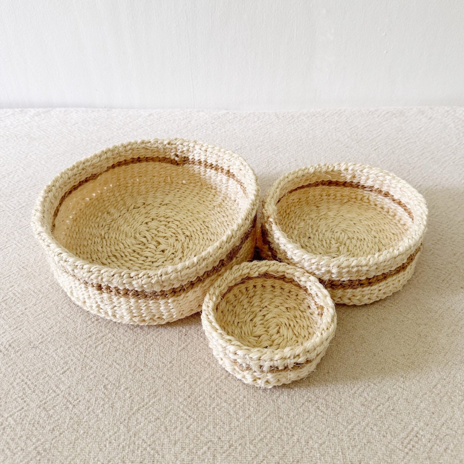 Liani Mini Tray Set: Line - Amsha