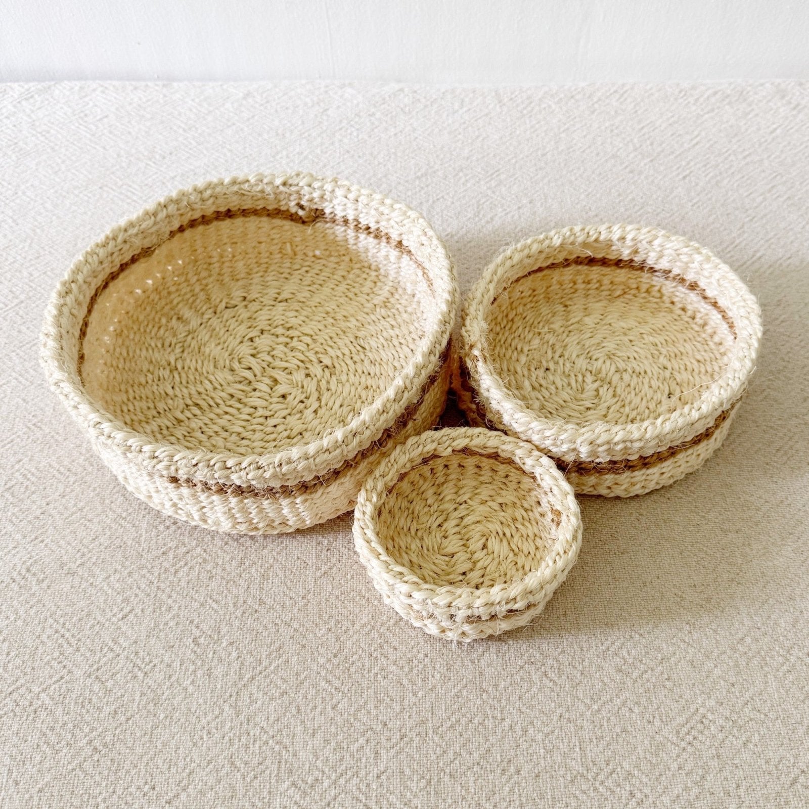 Liani Mini Tray Set: Line - Amsha