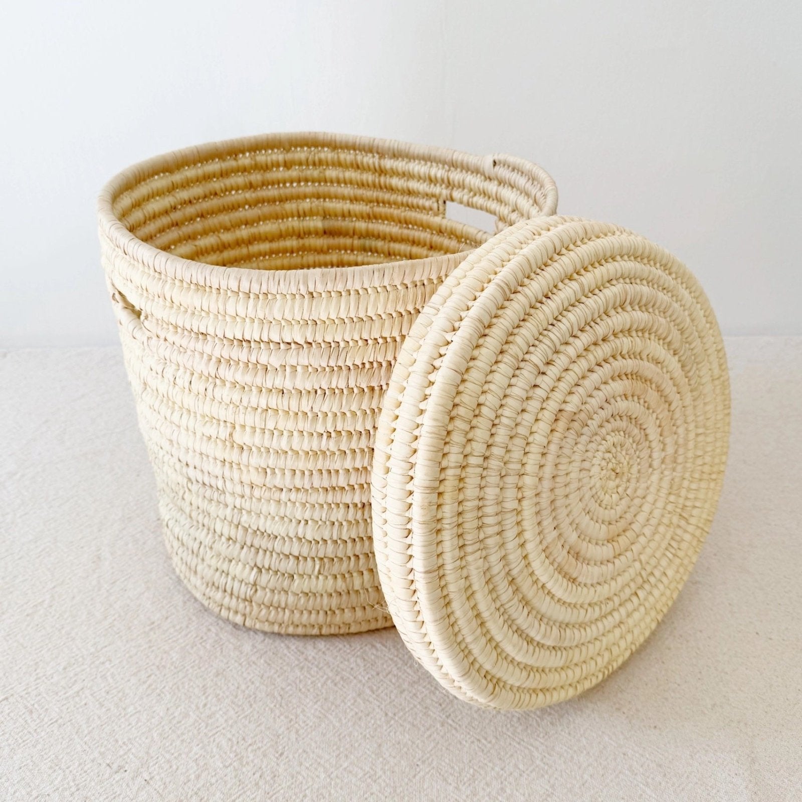 Lidded Palm Basket - Turkana - Amsha