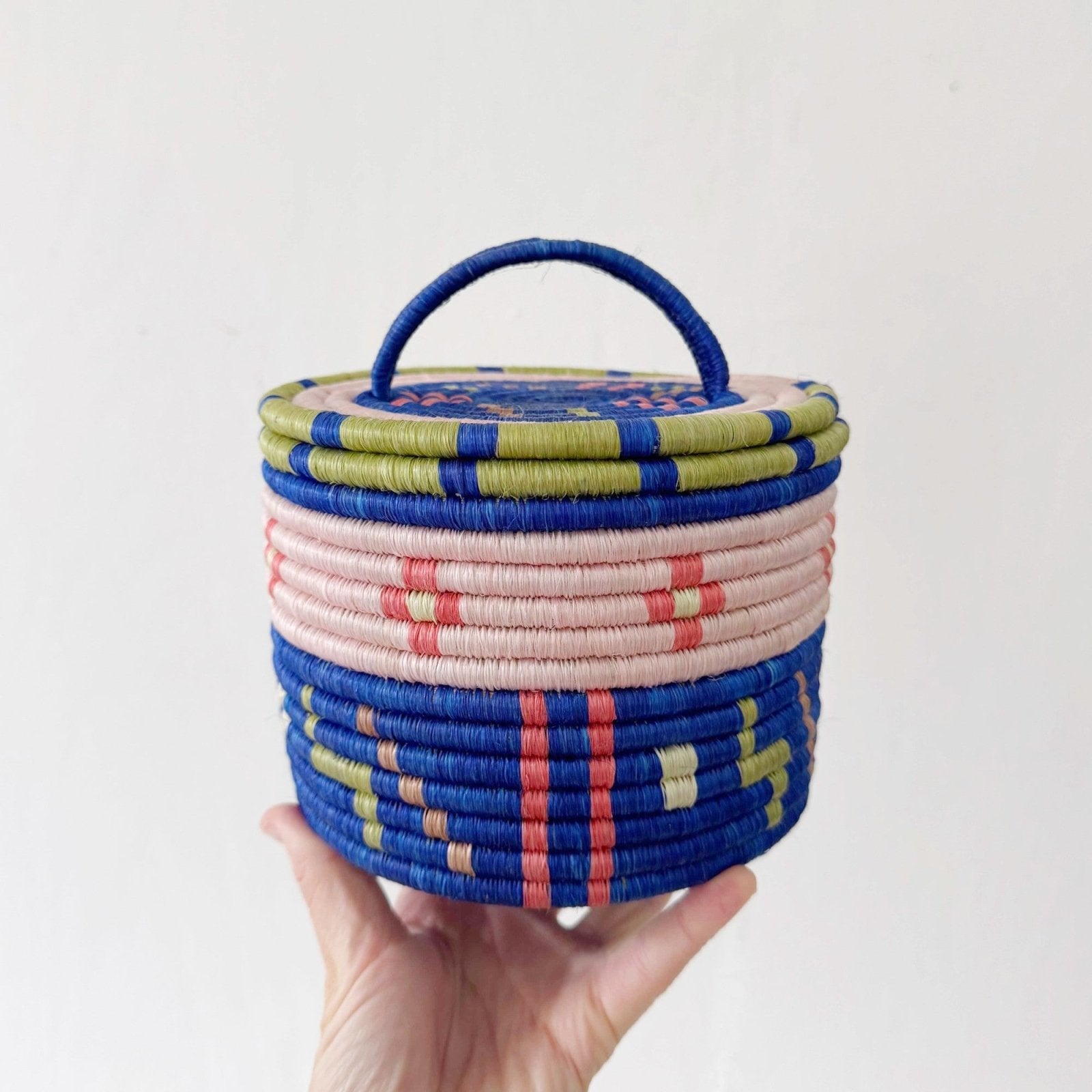 Lidded Treasure Basket: Ibamba - Amsha