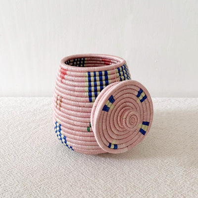 Lidded Treasure Basket: Ipekwa - Amsha