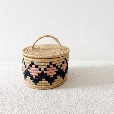 Lidded Treasure Basket: Misao - Amsha