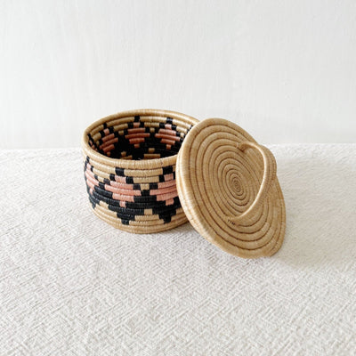 Lidded Treasure Basket: Misao - Amsha