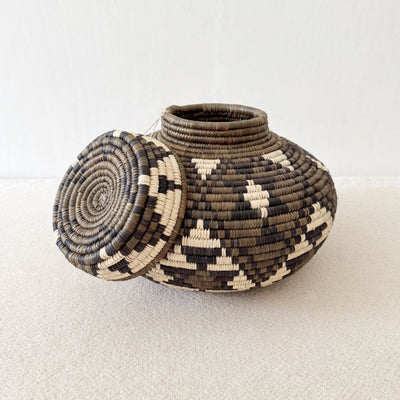 Lidded Zulu Basket A139 - Amsha