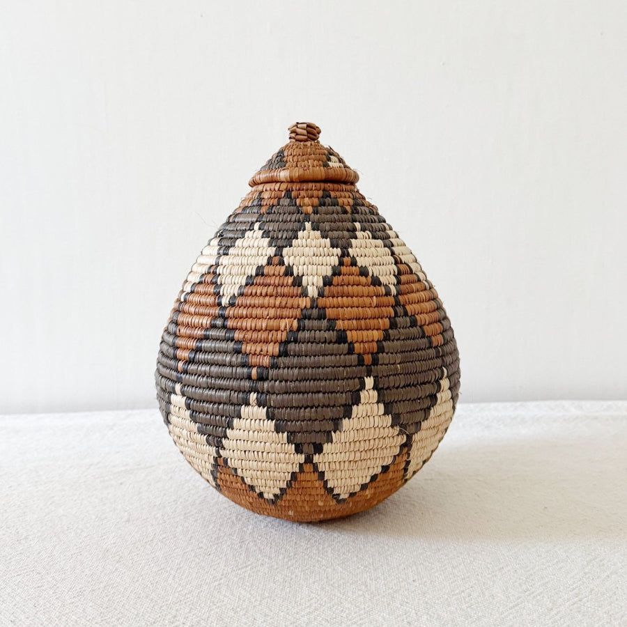 Lidded Zulu Basket B027 - Amsha