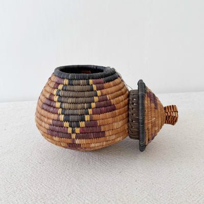 Lidded Zulu Basket F003 - Amsha