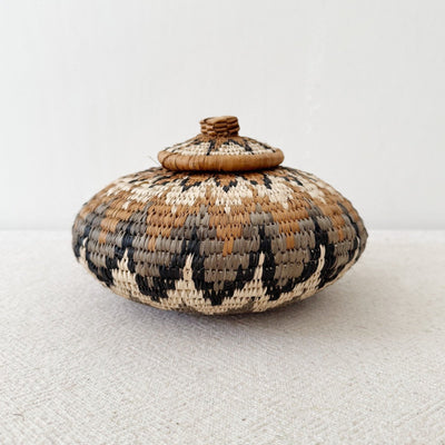 Lidded Zulu Basket F005 - Amsha