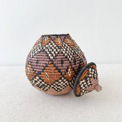 Lidded Zulu Basket F006 - Amsha