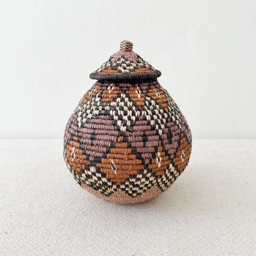 Lidded Zulu Basket F006 - Amsha