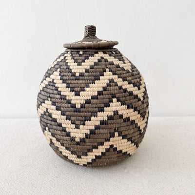 Lidded Zulu Basket F008 - Amsha