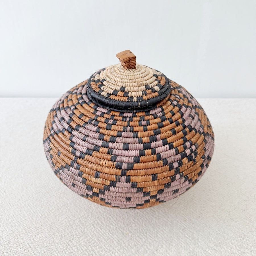 Lidded Zulu Basket #F010