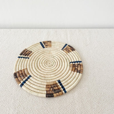 Shela Trivet - Amsha