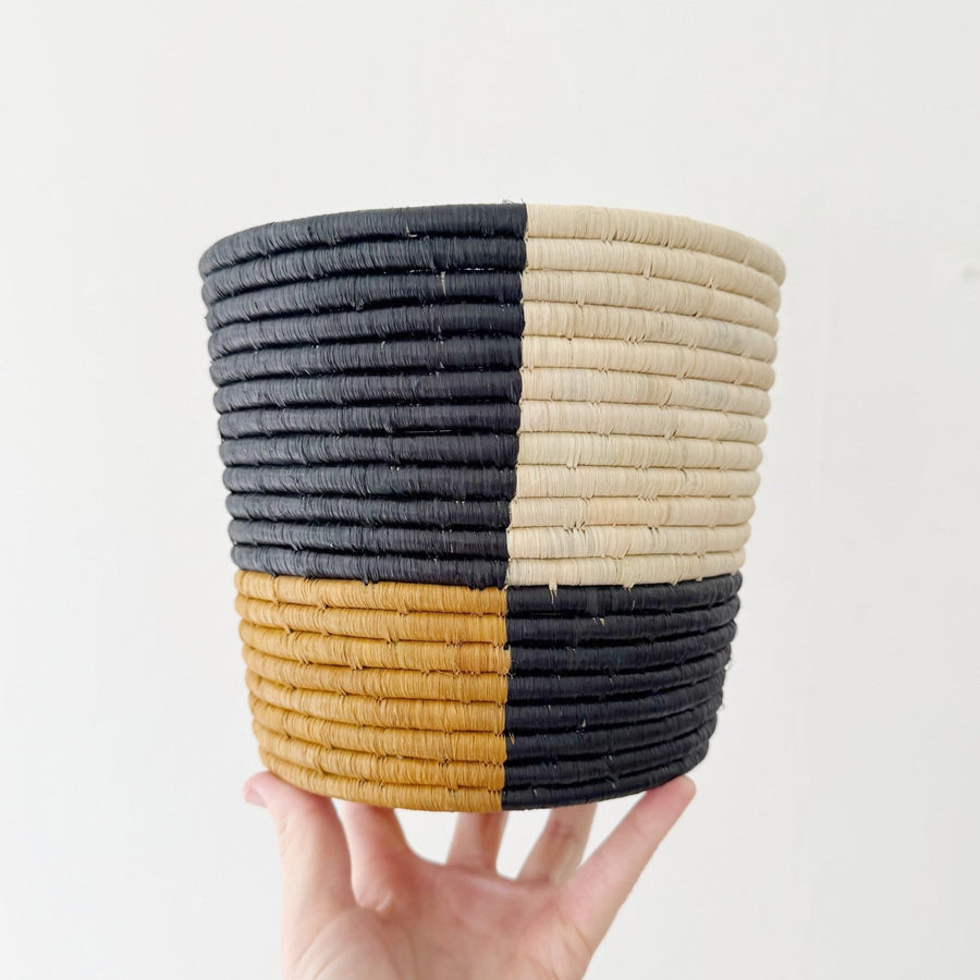 Storage Plant Basket: Barane - Amsha