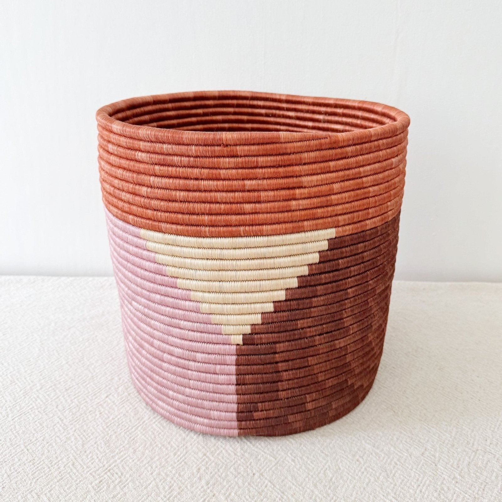 Storage Plant Basket: Gishamvu - Amsha