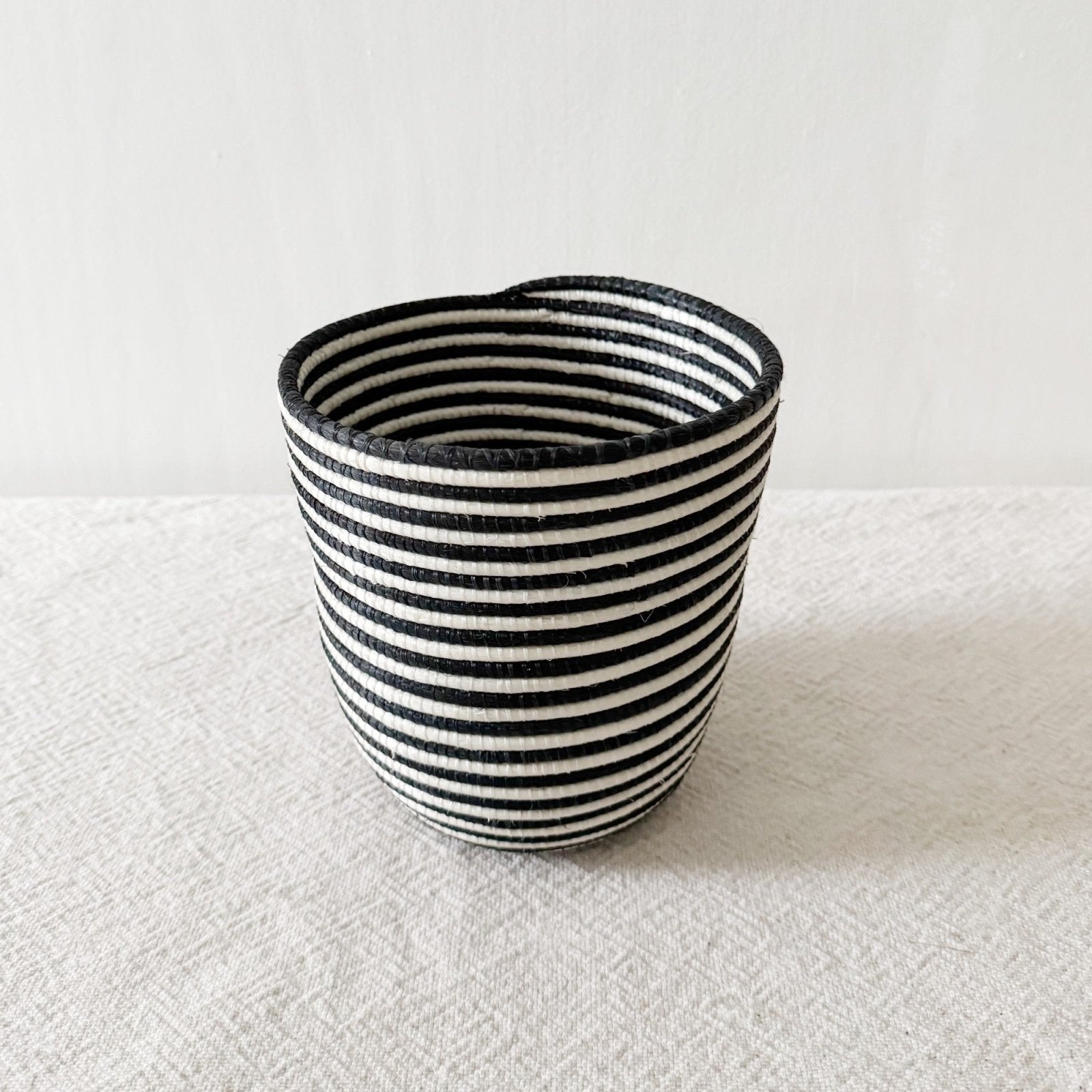 Storage Plant Basket: Lumbwe - Amsha