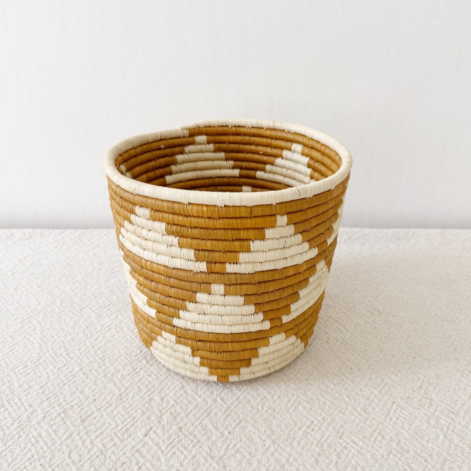 Storage Plant Basket: Malamba - Amsha