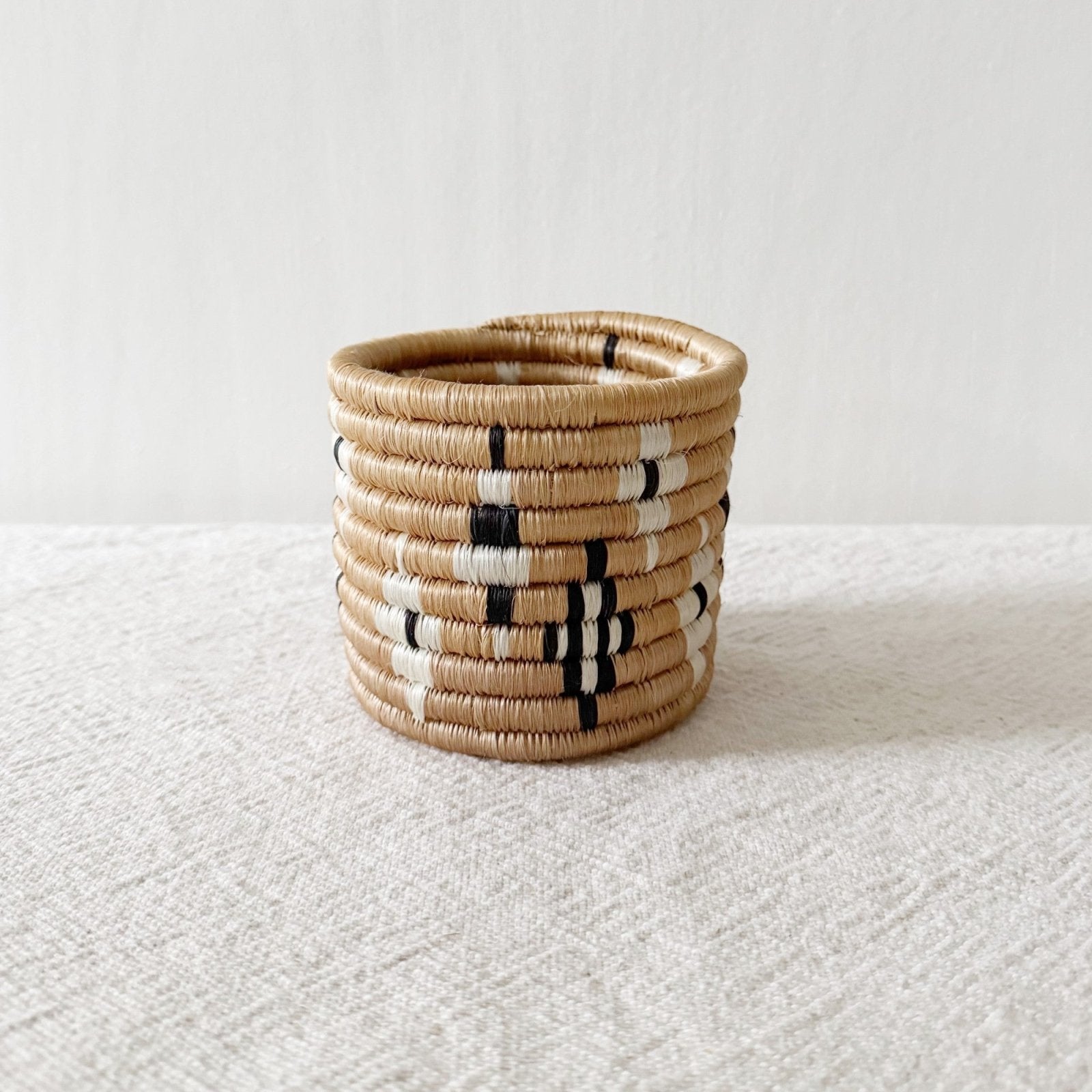 Storage Plant Basket: Teza - Amsha