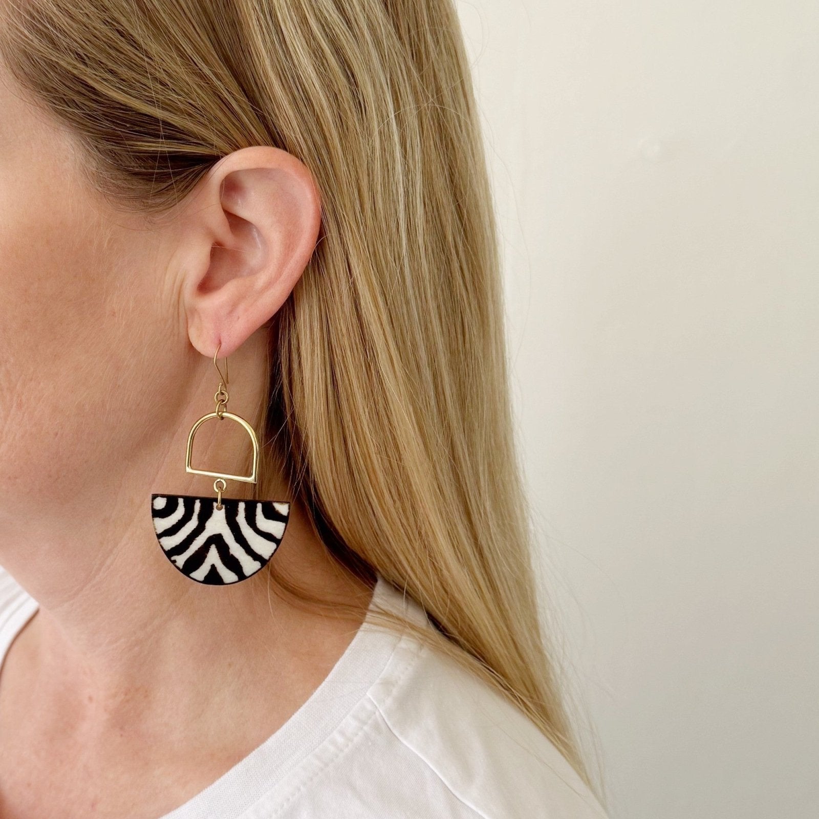 Tamu Earrings - Amsha