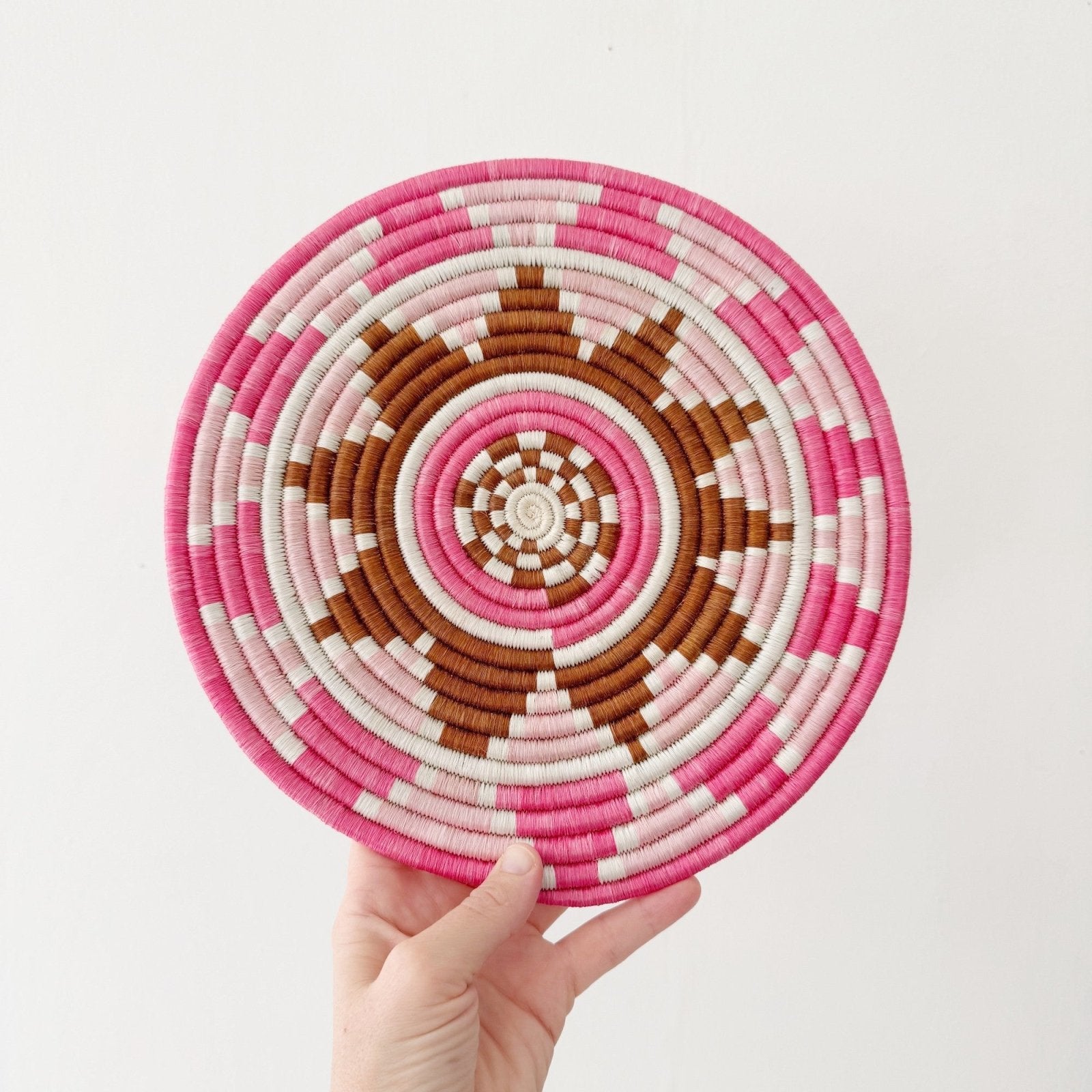 Viyalo Trivet - Amsha