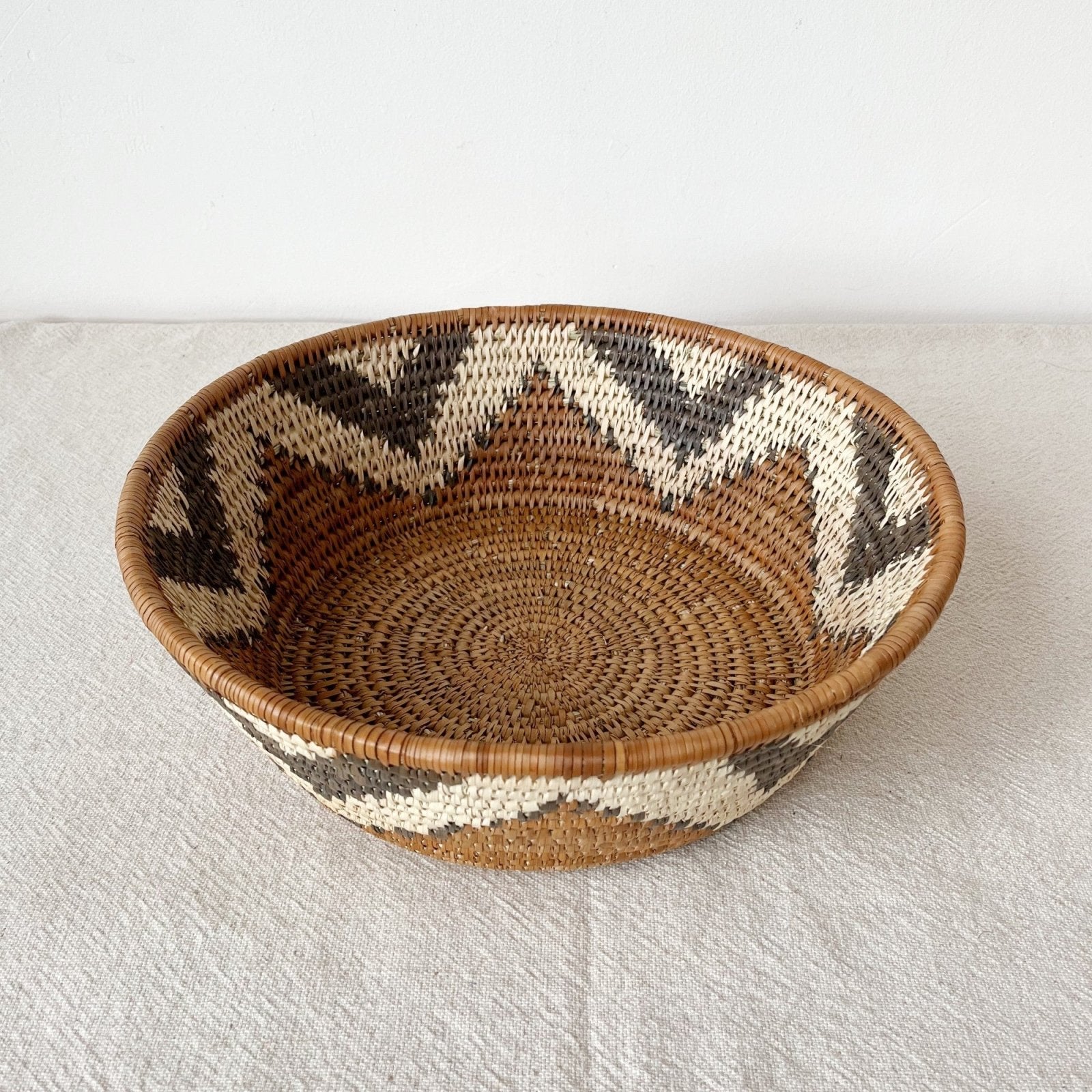 15" Zulu Bowl #L115 - Amsha