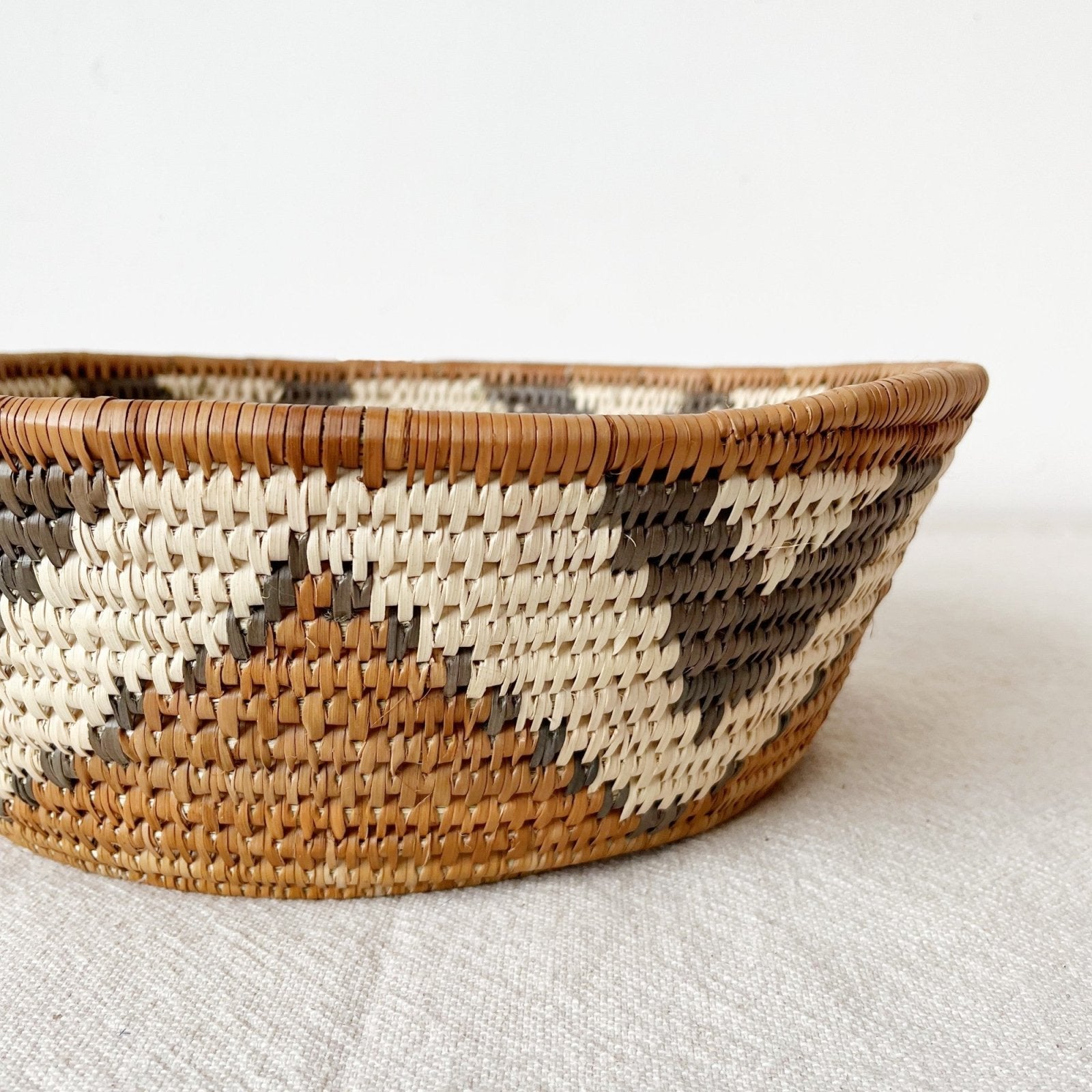 15" Zulu Bowl #L115 - Amsha