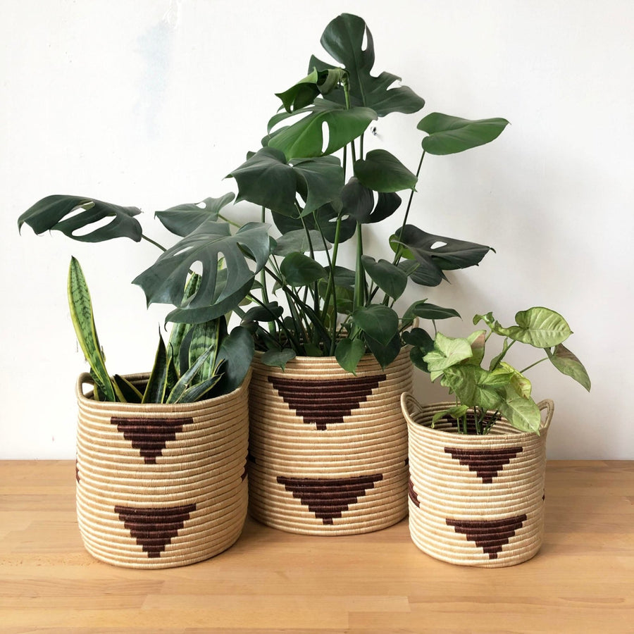 Handled Storage Plant Basket: Brick Triangle
