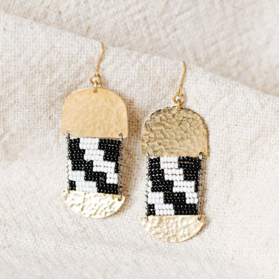 Kulinda Earrings: Agate - Amsha