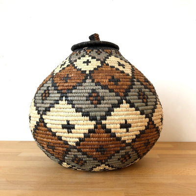 Lidded Zulu Basket #005 - Amsha