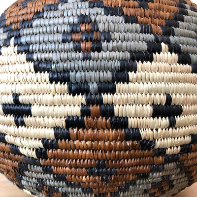 Lidded Zulu Basket #005 - Amsha