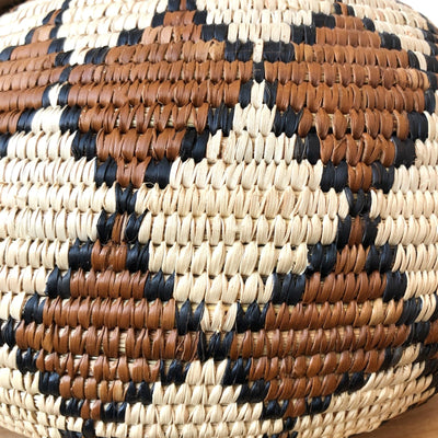 Lidded Zulu Basket #021 - Amsha