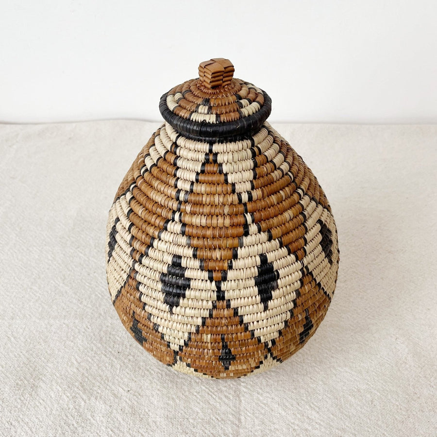 Lidded Zulu Basket #L013 - Amsha
