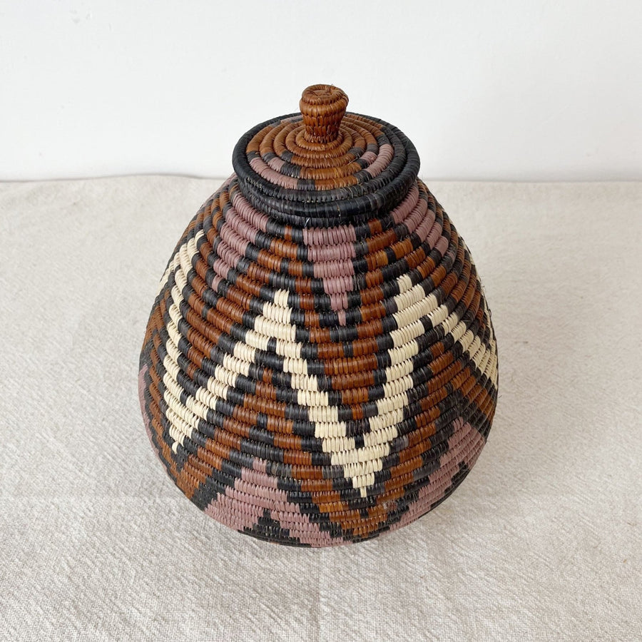 Lidded Zulu Basket #L023 - Amsha