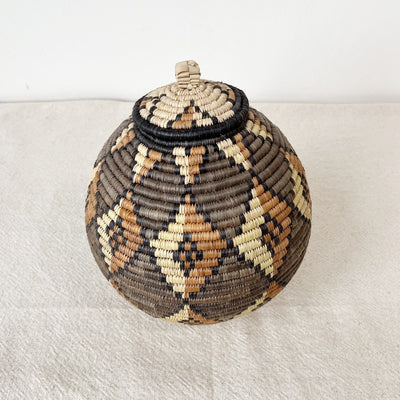 Lidded Zulu Basket #L04 - Amsha