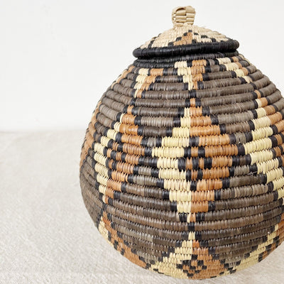 Lidded Zulu Basket #L04 - Amsha
