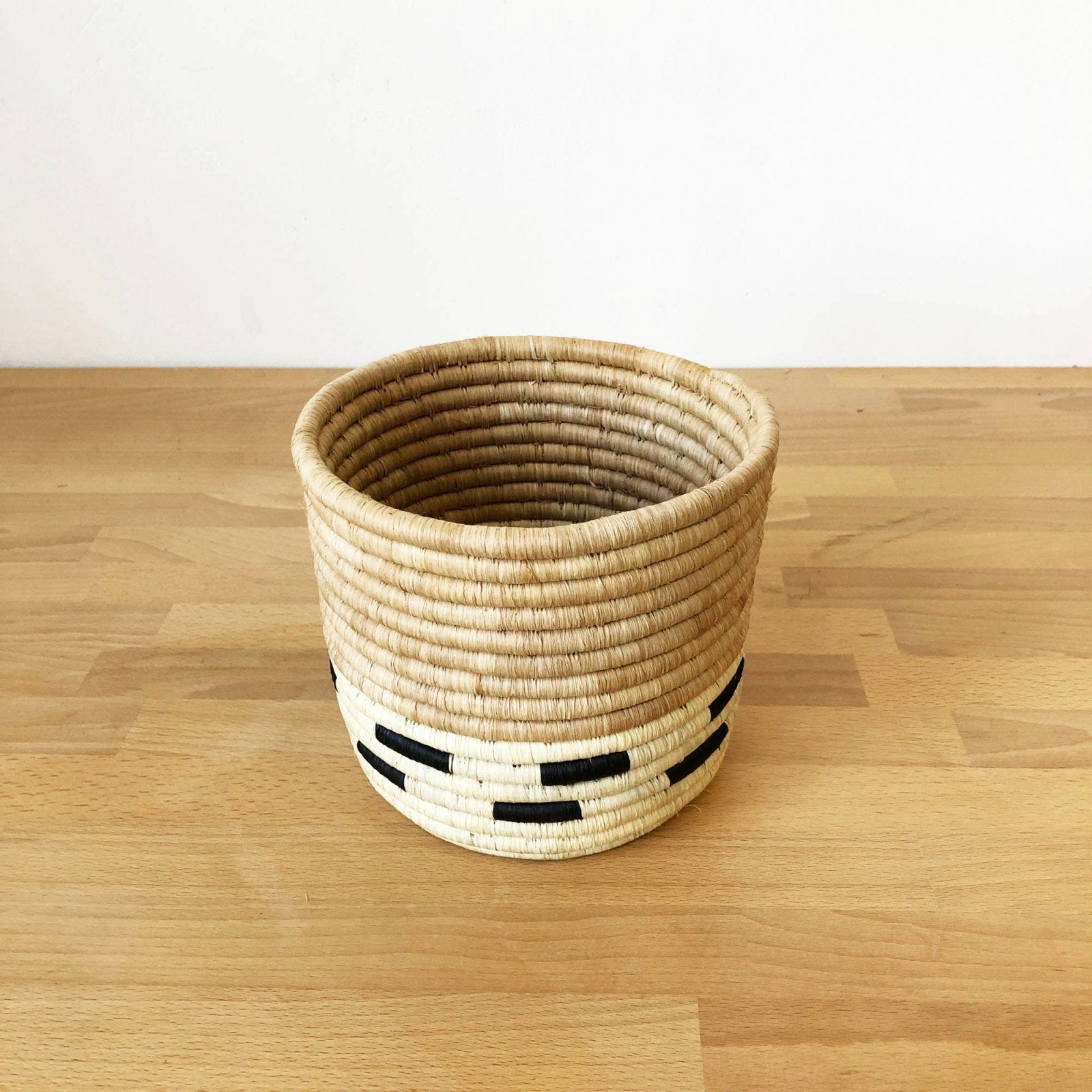 Mazuru Basket Planter - Amsha
