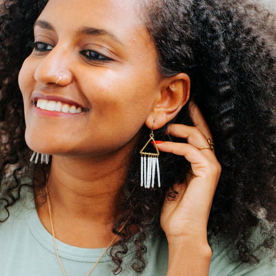 Mlima Earrings: White - Amsha