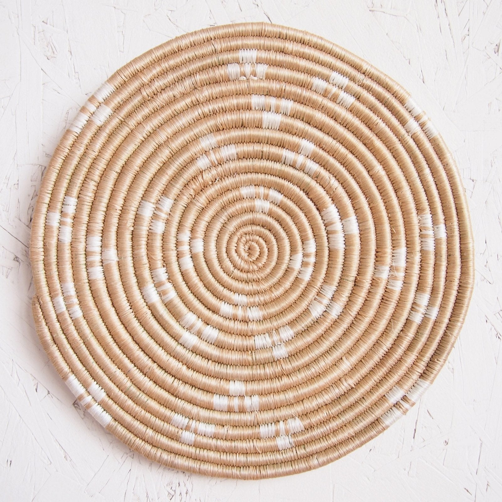 Ntamba Trivet - Amsha