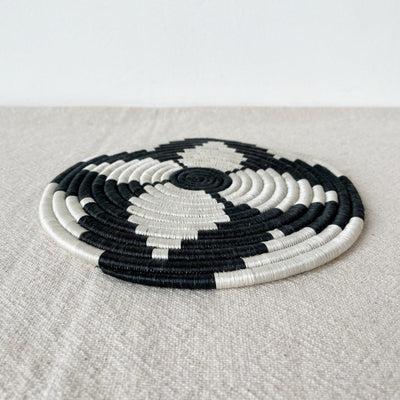 Sikonge Trivet - Amsha